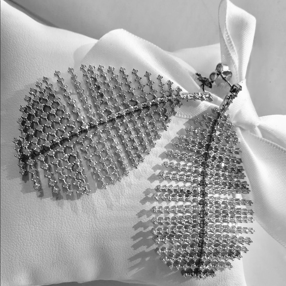 925 Sterling Silver Elegant Dangle CZ Earrings - Picture 2 of 2